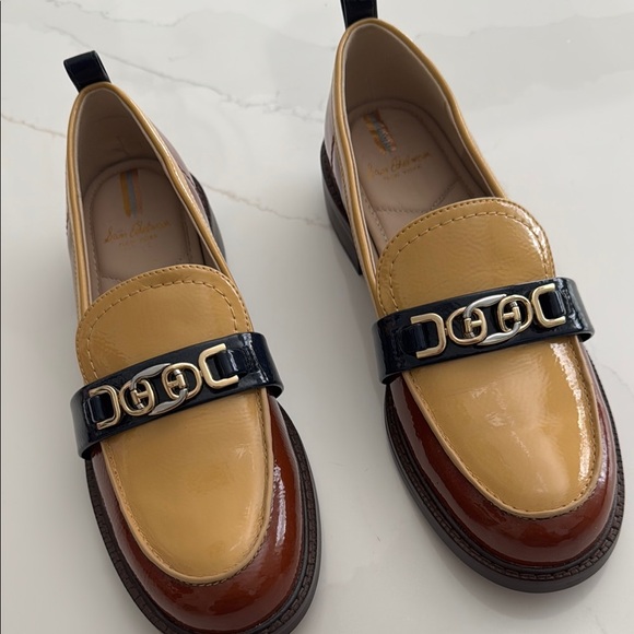 Women's Two-Tone Loafers with Gold Accent Anthropologie - Picture 2 of 4